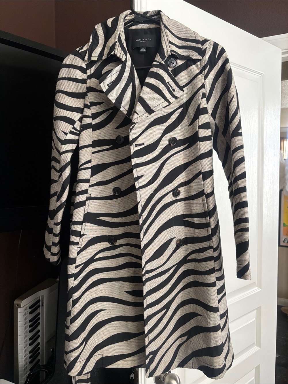 Ann Taylor Black & Cream Zebra-Print Double-Breasted Coat